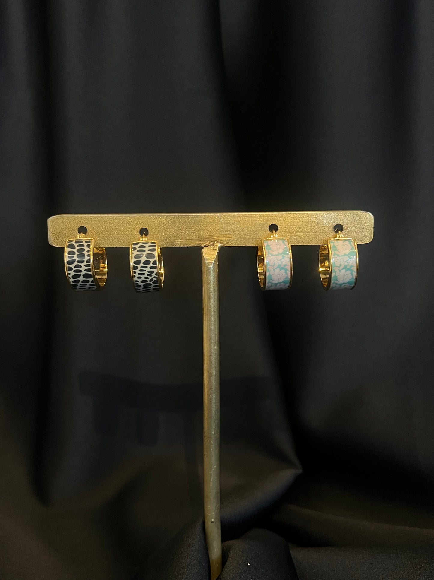 Short Hoop earing