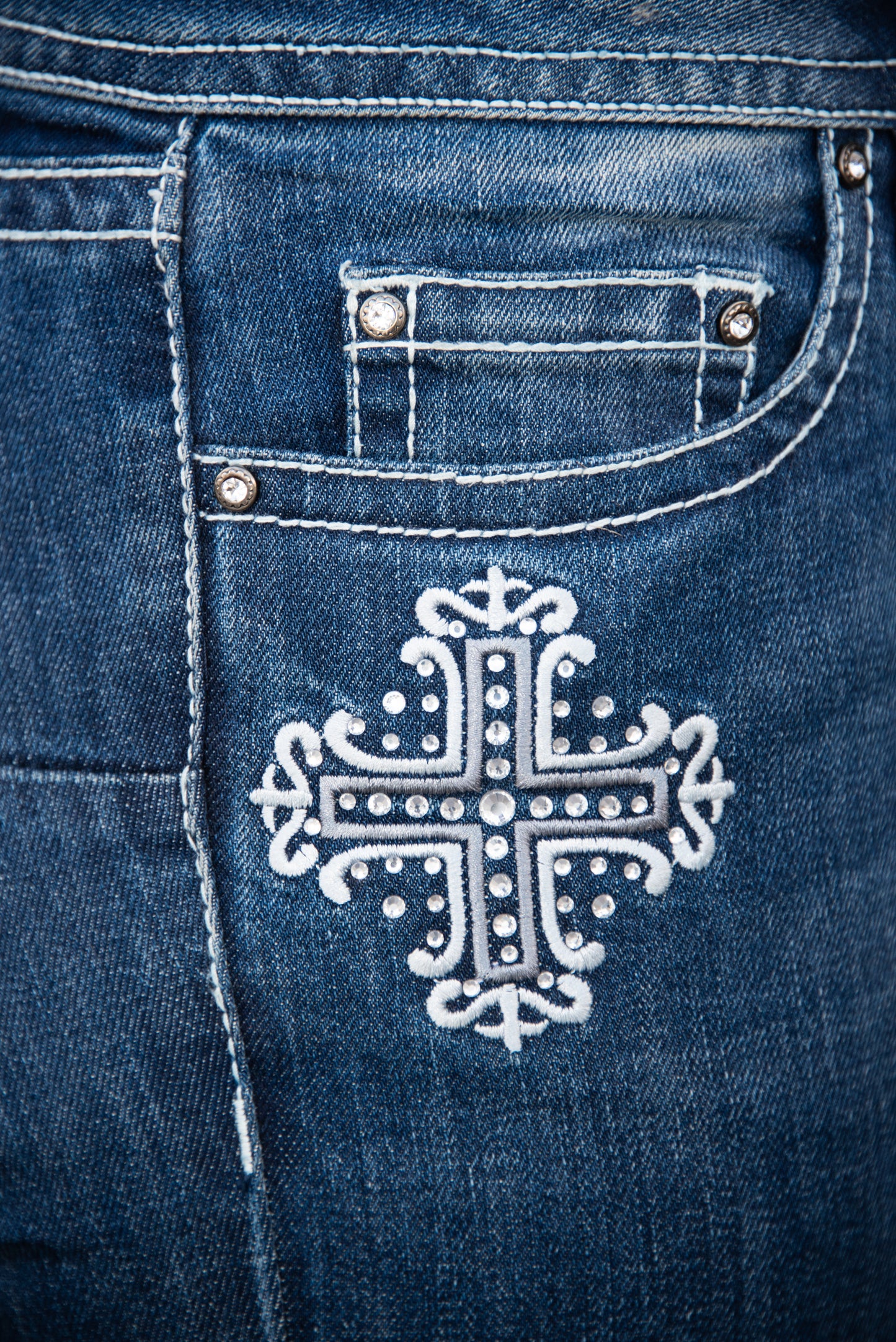 Blue cross bootcut jeans
